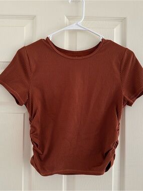 Hollister Ribbed Short Sleeve Crop Top - Rust Brown